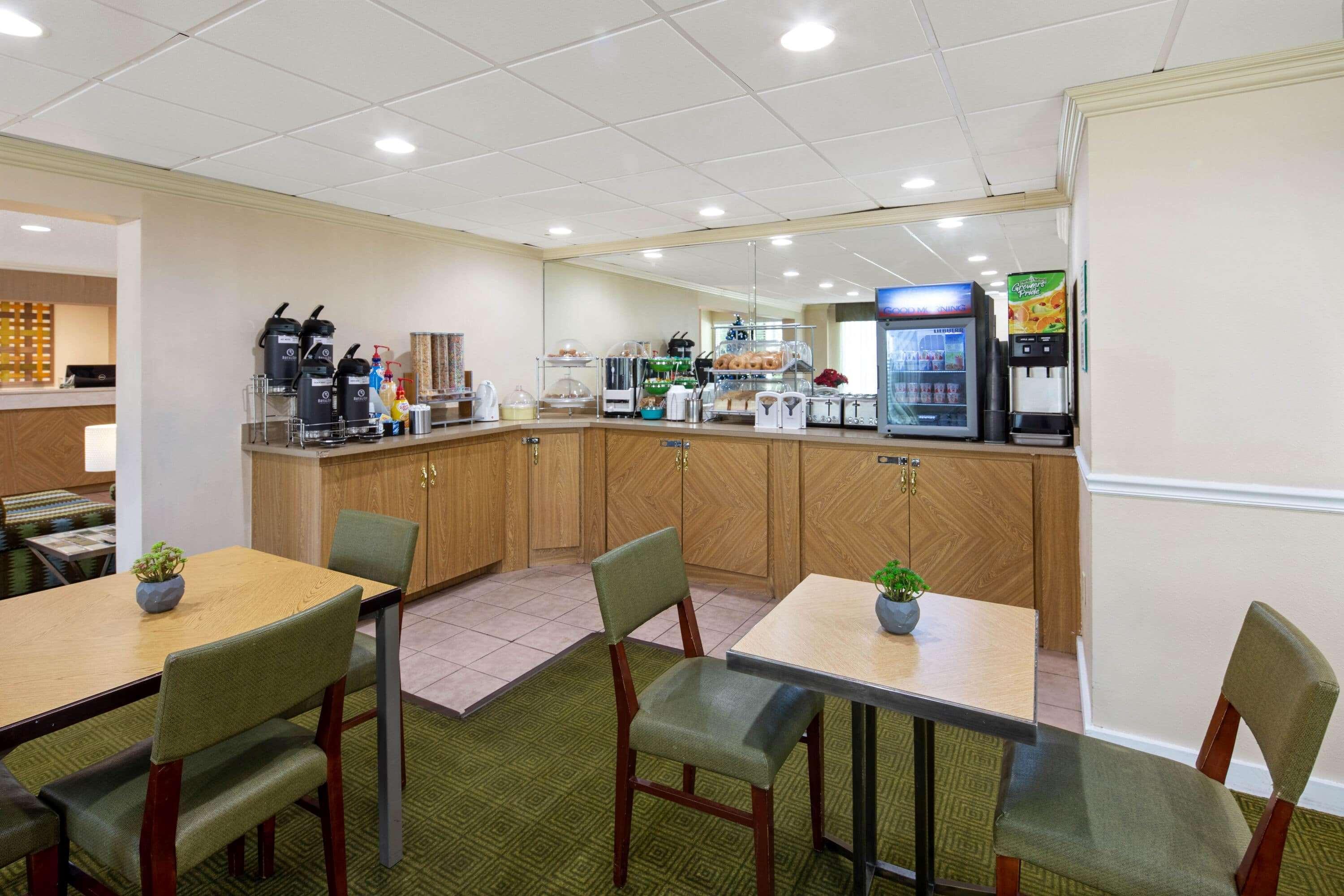 סאנרייז La Quinta Inn & Suites By Wyndham Sawgrass מראה חיצוני תמונה