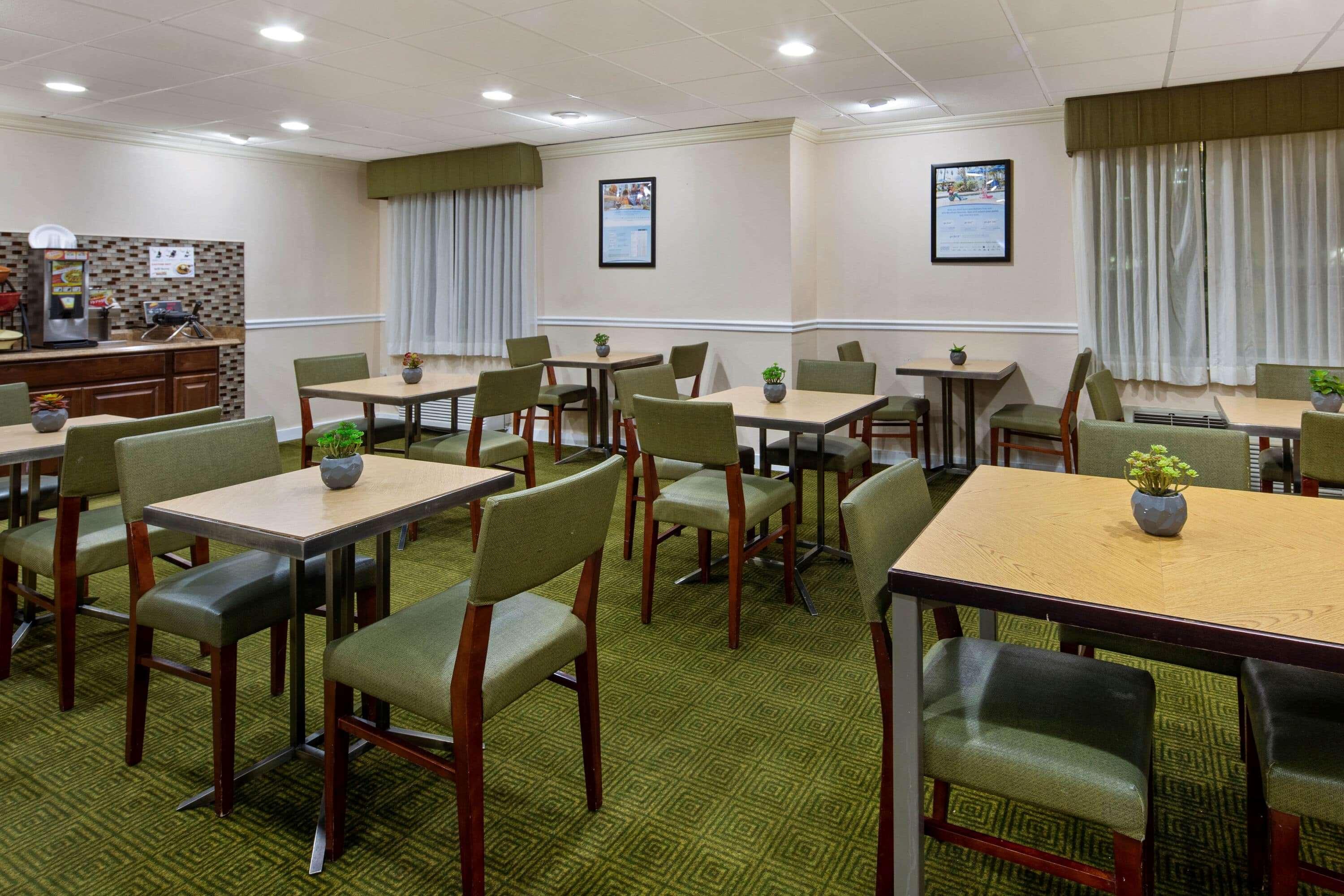 סאנרייז La Quinta Inn & Suites By Wyndham Sawgrass מראה חיצוני תמונה