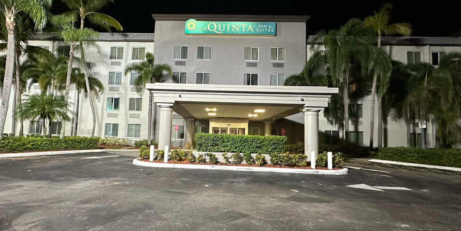 סאנרייז La Quinta Inn & Suites By Wyndham Sawgrass מראה חיצוני תמונה