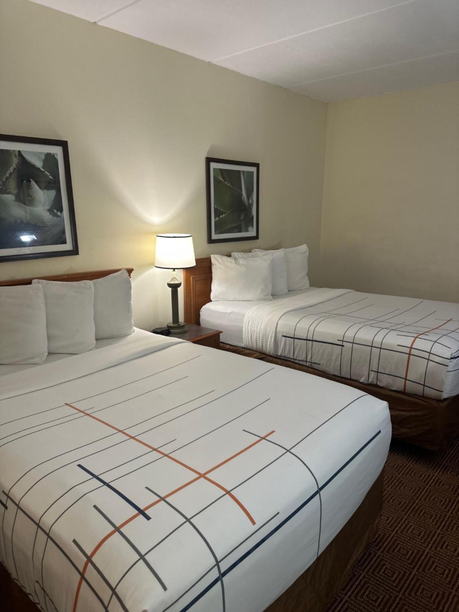 סאנרייז La Quinta Inn & Suites By Wyndham Sawgrass מראה חיצוני תמונה