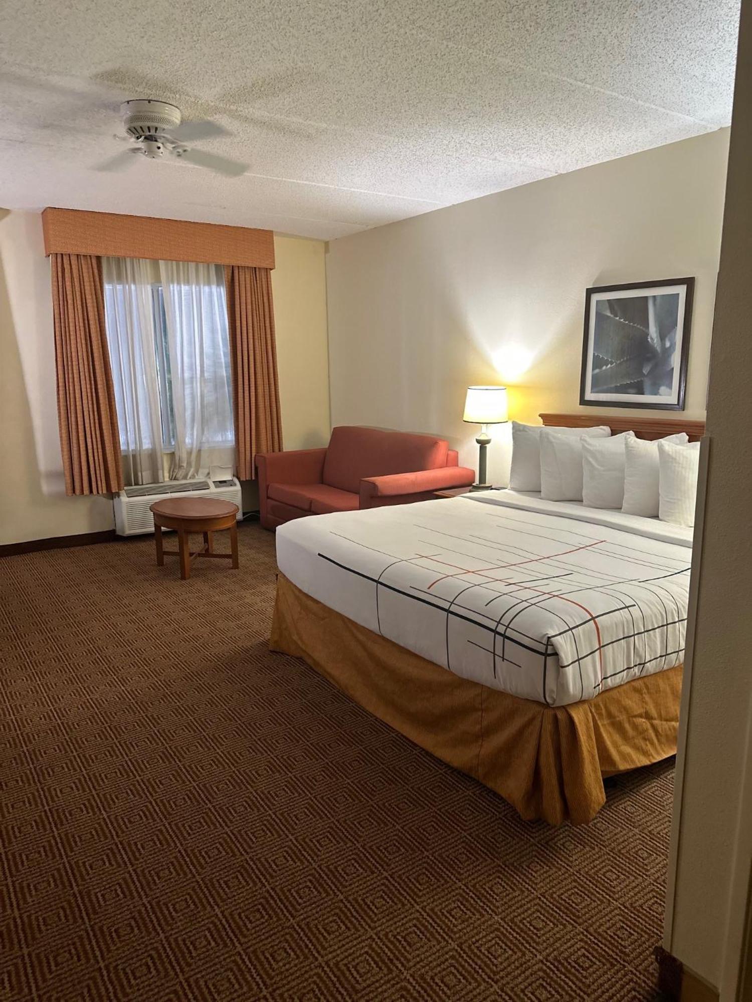 סאנרייז La Quinta Inn & Suites By Wyndham Sawgrass מראה חיצוני תמונה